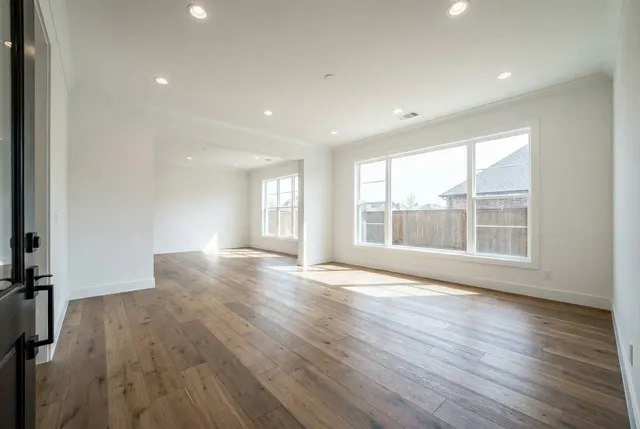 Living Room before staging